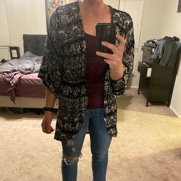 Patterned Kimono - Picture 2 of 2